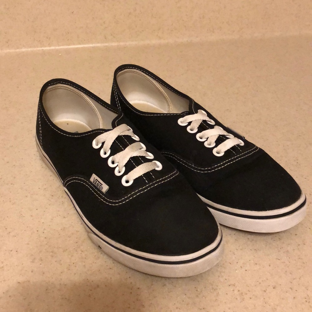 Black Authentic Vans